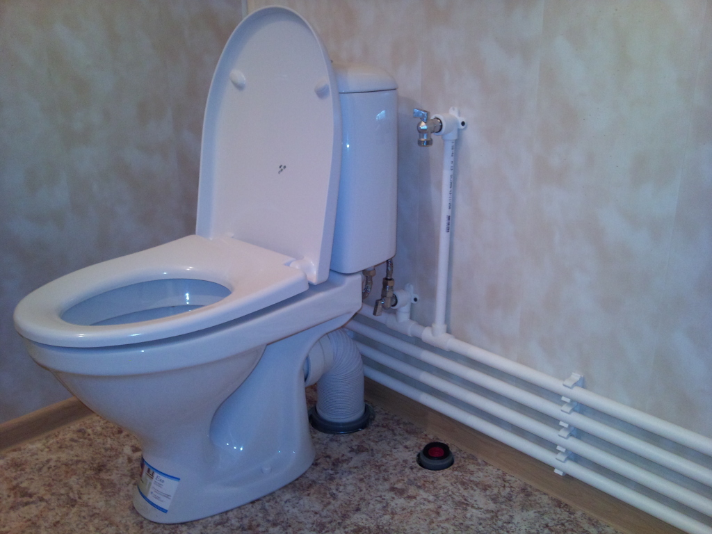 Установка унитаза